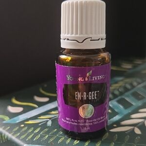 Young Living EN-R-GEE Essential Oil Blend - Purple and White